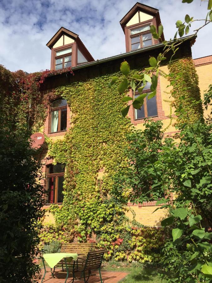 Ferienwohnung Huttenstrasse Halle Halle  Bagian luar foto