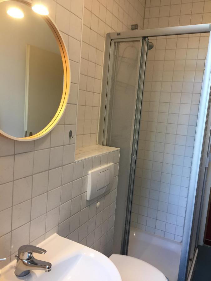 Ferienwohnung Huttenstrasse Halle Halle  Bagian luar foto